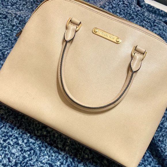 Michael Kors bag - Picture 2 of 2